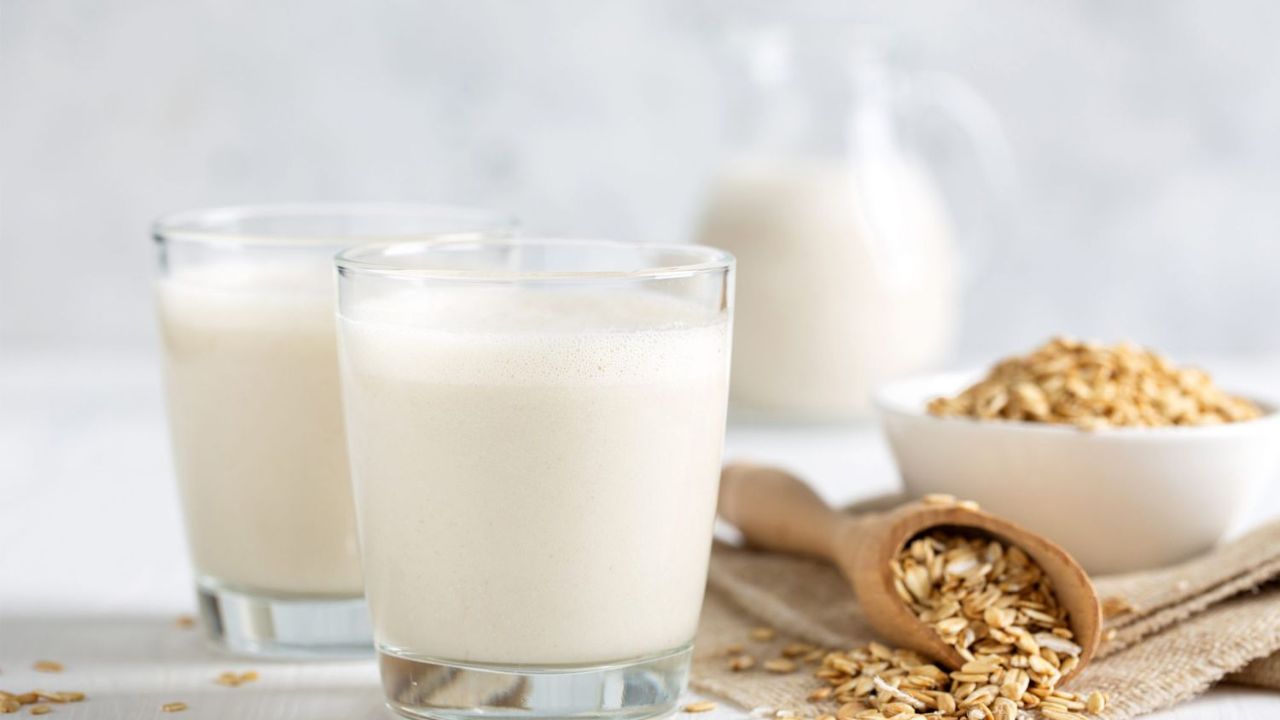 The 7 Best Substitutes for Oat Milk