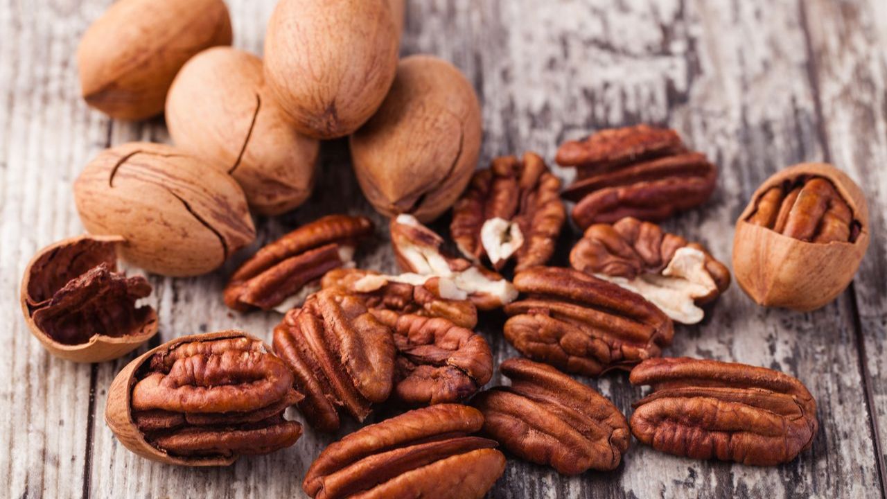 The 7 Best Substitutes for Pecans